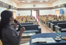 Lucknow Police Workshop, Lucknow Police News, Emotional Intelligence Police Training, पुलिस नागरिक संवाद, Lucknow Commissionerate News, लखनऊ पुलिस कार्यशाला, CP Lucknow News, Police Training Lucknow, Citizen Dialogue Police, महिला हेल्प डेस्क प्रशिक्षण, Lucknow University Workshop,Lucknow Police Workshop photo, पुलिस प्रशिक्षण लखनऊ फोटो, Emotional Intelligence police seminar image, CP Lucknow meeting photo, Lucknow Police Line workshop image, पुलिस नागरिक संवाद फोटो, Lucknow Commissionerate event image,#LucknowPolice, #LucknowNews, #PoliceTraining, #EmotionalIntelligence, #UPPolice, #CitizenDialogue, #BreakingNews, #CP_Lucknow, #LucknowCommissionerate, #PoliceWorkshop, #लखनऊपुलिस, #लखनऊसमाचार, #यूपीपुलिस, #पुलिसट्रेनिंग, #ब्रेकिंगन्यूज