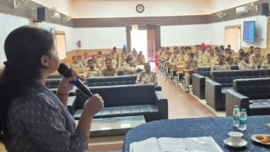 Lucknow Police Workshop, Lucknow Police News, Emotional Intelligence Police Training, पुलिस नागरिक संवाद, Lucknow Commissionerate News, लखनऊ पुलिस कार्यशाला, CP Lucknow News, Police Training Lucknow, Citizen Dialogue Police, महिला हेल्प डेस्क प्रशिक्षण, Lucknow University Workshop,Lucknow Police Workshop photo, पुलिस प्रशिक्षण लखनऊ फोटो, Emotional Intelligence police seminar image, CP Lucknow meeting photo, Lucknow Police Line workshop image, पुलिस नागरिक संवाद फोटो, Lucknow Commissionerate event image,#LucknowPolice, #LucknowNews, #PoliceTraining, #EmotionalIntelligence, #UPPolice, #CitizenDialogue, #BreakingNews, #CP_Lucknow, #LucknowCommissionerate, #PoliceWorkshop, #लखनऊपुलिस, #लखनऊसमाचार, #यूपीपुलिस, #पुलिसट्रेनिंग, #ब्रेकिंगन्यूज