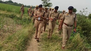 हरदोई समाचार, Hardoi news today, Hardoi suicide case, शाहाबाद हरदोई घटना, cousin suicide case India, Uttar Pradesh crime news, Hardoi love affair case, UP breaking news, Shahabad police investigation, Hardoi tragic news, उत्तर प्रदेश अपराध समाचार,हरदोई घटना फोटो, Hardoi incident image, Shahabad village scene, UP police investigation image, crime scene Hardoi, forensic team UP, rural UP news visuals, tragic incident India,हरदोई जिला समाचार, Hardoi district news Uttar Pradesh, शाहाबाद कोतवाली केस, Shahabad police station Hardoi case, यूपी प्रेम प्रसंग मामला, Uttar Pradesh love affair case news, ग्रामीण क्षेत्र घटना यूपी, rural UP crime news, एसपी अशोक कुमार मीणा हरदोई, Hardoi SP Ashok Kumar Meena investigation, यूपी क्राइम रिपोर्ट, UP crime report today, फॉरेंसिक जांच हरदोई, forensic investigation Hardoi UP,#HardoiNews, #UPCrime, #BreakingNews, #Shahabad, #UttarPradeshNews, #LoveAffairCase, #CrimeNewsIndia, #ForensicInvestigation, #HindiNews, #GoogleDiscoverNews