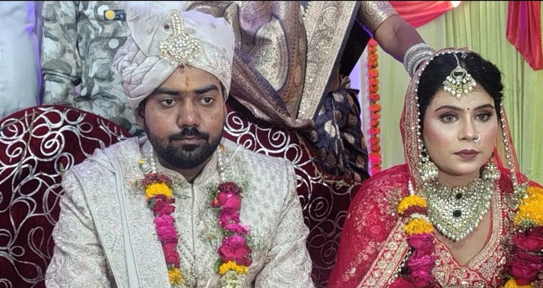 Hardoi Dowry Death Case, Newly Married Woman Death Hardoi, Mallawan News, Baghauli Police Case, Dowry Harassment Case, Mahima Singh Death, Uttar Pradesh Crime News, Dowry Murder Allegation, Woman Death After Marriage, Hardoi Latest News, UP Dowry Case, Domestic Violence News, Hardoi Breaking News, Newlywed Death Case,हरदोई दहेज हत्या फोटो, नवविवाहिता मौत तस्वीर, मल्लावां गांव फोटो, पुलिस जांच हरदोई, महिला उत्पीड़न केस इमेज, दहेज प्रताड़ना मामला, हरदोई अपराध स्थल, यूपी क्राइम न्यूज फोटो, बघौली थाना तस्वीर, महिमा सिंह केस फोटो,Hardoi Dowry Death Photos, Newlywed Woman Death Images, Mallawan Village Photos, Hardoi Police Investigation, Dowry Harassment Pictures, UP Crime News Images, Woman Death Case Photos, Baghauli Police Station Image, Domestic Violence Case Picture, Mahima Singh Death Images,हरदोई दहेज हत्या मामला, नवविवाहिता मौत हरदोई, मल्लावां खबर, बघौली थाना मामला, दहेज उत्पीड़न केस, महिमा सिंह मौत, हरदोई ताजा खबर, यूपी दहेज हत्या, शादी के बाद महिला की मौत, पांच लाख दहेज मांग, हरदोई अपराध समाचार, महिला उत्पीड़न मामला, यूपी क्राइम न्यूज, हरदोई ब्रेकिंग न्यूज,#HardoiNews, #DowryDeath, #UPCrimeNews, #Mallawan, #BaghauliPolice, #MahimaSingh, #DowryHarassment, #HardoiCrime, #BreakingNews, #UttarPradeshNews, #WomenSafety, #CrimeNews, #DomesticViolence, #UPNews, #HardoiBreakingNews,
