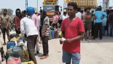 यूपी पेट्रोल संकट, डीजल की किल्लत, महराजगंज पेट्रोल पंप, देवरिया डीजल संकट, मऊ पेट्रोल लाइन, यूपी ईंधन संकट, पेट्रोल पंप पर भीड़, पेट्रोल डीजल महंगा, गोरखपुर पेट्रोल पंप, संतकबीर नगर समाचार, उत्तर प्रदेश न्यूज, फ्यूल क्राइसिस यूपी,UP Fuel Crisis, Petrol Diesel Shortage UP, Maharajganj Petrol Pump News, Deoria Diesel Crisis, Mau Fuel Shortage, Uttar Pradesh Petrol News, Fuel Crisis India, Gorakhpur Petrol Pump, Sant Kabir Nagar News, Diesel Shortage News, UP Breaking News,पेट्रोल पंप पर लाइन, मच्छरदानी लगाकर सोते लोग, डीजल संकट फोटो, महराजगंज पेट्रोल पंप, यूपी ईंधन संकट, पुलिस तैनाती पेट्रोल पंप,Petrol Pump Queue Image, People Sleeping at Petrol Pump, Diesel Crisis Photo, Maharajganj Fuel Station, UP Fuel Shortage Image, Police at Petrol Pump,#UPFuelCrisis, #PetrolDieselShortage, #Maharajganj, #DeoriaNews, #FuelCrisis, #BreakingNews, #UPNews, #PetrolPump, #DieselShortage, #GorakhpurNews, #MauNews, #SantKabirNagar,