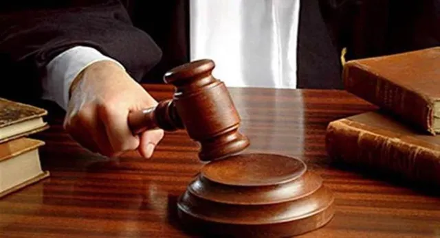 Allahabad High Court News, Indian Overseas Bank Case, Account Freeze Case, Lucknow Bench News, Bank Account Freeze News, Bank Customer Rights India, High Court Latest News, Indian Overseas Bank Penalty, बैंक खाता फ्रीज मामला, हाईकोर्ट खबर, लखनऊ कोर्ट न्यूज, बैंकिंग न्यूज इंडिया, यूपी कोर्ट न्यूज,Indian Overseas Bank fine, Allahabad HC on bank account freeze, Lucknow bench order, बैंक पर जुर्माना खबर, अकाउंट फ्रीज मामला, Bank account customer rights, High court banking decision, Indian bank legal news,#AllahabadHighCourt, #IndianOverseasBank, #BankNews, #AccountFreeze, #LucknowNews, #CourtNews, #LegalNews, #BankingNews, #UPNews, #BreakingNews, #HindiNews, #GoogleDiscover, #TrendingNews, #FinanceNews, #LatestNews,