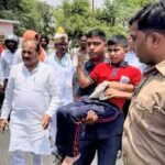 दारा सिंह चौहान, कानपुर देहात सड़क हादसा, स्कूल बस दुर्घटना, यूपी मंत्री समाचार, सड़क दुर्घटना मदद, स्कूली बच्चों की सहायता, कारागार मंत्री, योगी सरकार मंत्री, ट्रक बस टक्कर, कानपुर देहात न्यूज, मंत्री संवेदनशीलता, उत्तर प्रदेश समाचार, झांसी रोड हादसा,Dara Singh Chauhan News, Kanpur Dehat Road Accident, School Bus Accident, UP Minister Help, Road Accident News, School Children Injured, Uttar Pradesh Minister, Bus Truck Collision, Humanitarian Gesture Minister, Kanpur Dehat News,दारा सिंह चौहान फोटो, सड़क हादसा कानपुर देहात, स्कूल बस दुर्घटना, मंत्री मौके पर, घायल बच्चों की मदद,Dara Singh Chauhan Image, Kanpur Dehat Accident Photo, School Bus Crash, Minister at Accident Spot, Injured Children Help,#DaraSinghChauhan, #KanpurDehat, #RoadAccident, #UPNews, #SchoolBusAccident, #YogiGovernment, #BreakingNews, #HindiNews, #UttarPradesh, #MinisterNews, #Humanity, #AccidentNews, #JhansiRoad, #SchoolChildren,