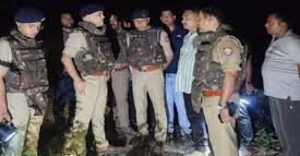 अलीगढ़ एनकाउंटर, अलीगढ़ पुलिस मुठभेड़, राज मोहम्मद एनकाउंटर, मोमीन बदमाश, अलीगढ़ लूट कांड, महिलाओं से लूट, अलीगढ़ अपराध समाचार, यूपी पुलिस एनकाउंटर, महिला लूट गैंग, अलीगढ़ क्राइम न्यूज, पश्चिमी यूपी अपराध, अलीगढ़ महिला लूट केस, दुष्कर्म आरोपी एनकाउंटर, यूपी क्राइम अपडेट, अलीगढ़ पुलिस कार्रवाई, उत्तर प्रदेश अपराध खबर, अलीगढ़ एसएसपी, अलीगढ़ ताजा खबर,Aligarh Encounter, Aligarh Police Encounter, Raj Mohammad Encounter, Momin Criminal Case, Aligarh Crime News, UP Police Encounter, Women Loot Case Aligarh, Aligarh Robbery Gang, Uttar Pradesh Crime News, Aligarh Latest News, Aligarh Police Action, Western UP Crime, Crime News UP, Women Robbery Case, Aligarh SSP News,Aligarh Encounter Photo, Raj Mohammad File Photo, Momin Criminal Photo, UP Police Encounter Image, Aligarh Crime Scene, Police Action Uttar Pradesh, Women Loot Gang Image, Aligarh Police News Photo,#AligarhEncounter, #UPPolice, #AligarhNews, #CrimeNews, #RajMohammad, #Momin, #PoliceEncounter, #UttarPradeshNews, #WomenLootCase, #AligarhPolice, #BreakingNews, #UPCrime, #HindiNews, #GoogleDiscover,