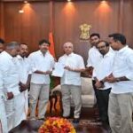 Tamil Nadu Government Formation 2026, Vijay TVK CM Tamil Nadu, Tamil Nadu election result 2026, Congress support TVK, DMK Congress alliance break, Tamil Nadu politics news Hindi, विजय सरकार तमिलनाडु, टीवीके सरकार दावा, तमिलनाडु चुनाव 2026, कांग्रेस समर्थन विजय, Tamil Nadu political crisis, Chennai political news, South India politics update,विजय TVK फोटो, Tamil Nadu CM oath Vijay, Congress TVK meeting image, DMK Congress breakup news, Tamil Nadu assembly visuals, Chennai Raj Bhavan meeting, Vijay meeting governor Tamil Nadu, political leaders Tamil Nadu 2026,#TamilNaduPolitics, #VijayTVK, #CongressSupport, #DMK, #Election2026, #GovernmentFormation, #ChennaiNews, #PoliticalUpdate, #BreakingNewsIndia, #SouthPolitics,