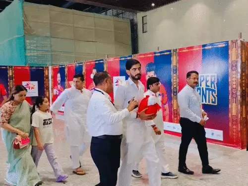 प्रतीक यादव अस्थि विसर्जन, हरिद्वार न्यूज, अपर्णा यादव, मुलायम सिंह यादव परिवार, सैफई परिवार, प्रतीक यादव निधन, हरिद्वार वीआईपी घाट, अखिलेश यादव परिवार, समाजवादी पार्टी समाचार, यूपी राजनीतिक खबर, देहरादून एयरपोर्ट, गंगा अस्थि विसर्जन, हरिद्वार ताजा खबर,Prateek Yadav asthi visarjan, Aparna Yadav news, Haridwar latest news, Mulayam Singh Yadav family, Akhilesh Yadav brother, Saifai family news, Prateek Yadav death, Haridwar VIP ghat, Ganga asthi visarjan, Uttar Pradesh political news, Dehradun airport news,प्रतीक यादव अस्थि कलश, अपर्णा यादव रोती हुई, हरिद्वार घाट, वीआईपी घाट हरिद्वार, सैफई परिवार, देहरादून एयरपोर्ट, गंगा विसर्जन, अस्थि विसर्जन तस्वीर, यादव परिवार फोटो,Prateek Yadav ashes, Aparna Yadav emotional, Haridwar ghat image, VIP ghat Haridwar, Saifai family photo, Dehradun airport visuals, Ganga immersion ceremony, asthi visarjan image, Yadav family latest photo,प्रतीक यादव, अपर्णा यादव, हरिद्वार, अस्थि विसर्जन, सैफई परिवार, अखिलेश यादव, मुलायम सिंह यादव, यूपी राजनीति, हरिद्वार न्यूज, गंगा घाट, Prateek Yadav latest news, Aparna Yadav emotional, Haridwar asthi visarjan, Samajwadi Party family news, Uttar Pradesh political updates,#PrateekYadav #AparnaYadav #Haridwar #AsthiVisarjan #MulayamSinghYadav #AkhileshYadav #SaifaiFamily #UPNews #PoliticalNews #BreakingNews #HindiNews #HaridwarNews #LatestNews #Ganga #UttarPradesh