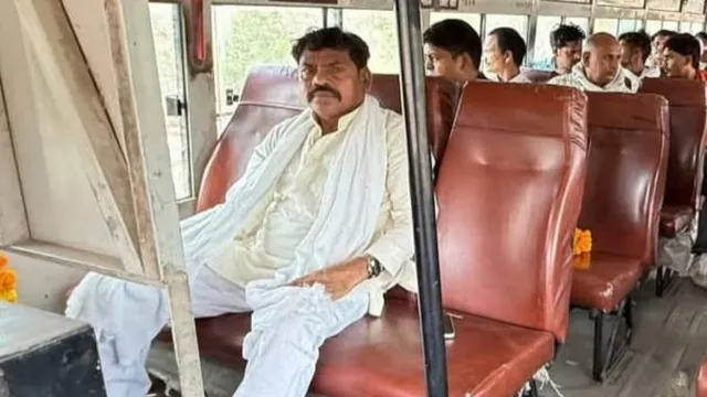 संजीव गोंड़, रोडवेज बस यात्रा, रेणुकूट समाचार, सोनभद्र न्यूज, ओबरा विधायक, यूपी राज्यमंत्री, भाजपा नेता दौरा, अनपरा समाचार, समाज कल्याण राज्यमंत्री, जनता से संवाद, रोडवेज बस सफर, उत्तर प्रदेश राजनीति, रेणुकूट अपडेट, सोनभद्र राजनीतिक खबर,Sanjeev Gond News, Roadways Bus Journey, Renukoot News, Sonbhadra News, Obra MLA, UP Minister Visit, BJP Leader Tour, Anpara News, Uttar Pradesh Politics, Public Interaction Minister, Roadways Bus Travel, UP Political News, Renukoot Update,संजीव गोंड़ बस यात्रा, रोडवेज बस फोटो, रेणुकूट दौरा, भाजपा कार्यकर्ता स्वागत, मंत्री जनता संवाद, सोनभद्र राजनीति,Sanjeev Gond Bus Journey, Roadways Bus Image, Renukoot Visit, BJP Workers Welcome, Minister Public Interaction, Sonbhadra Political News,#SanjeevGond, #Renukoot, #Sonbhadra, #UPNews, #RoadwaysBus, #BJP, #ObraMLA, #UttarPradesh, #PoliticalNews, #PublicInteraction, #Anpara, #HindiNews, #BreakingNews, #UPPolitics,
