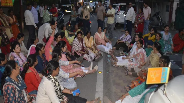 मेरठ प्रदर्शन, सोमेंद्र तोमर आवास, शास्त्रीनगर महिलाएं धरना, सेंट्रल मार्केट प्रकरण, सेटबैक आदेश विवाद, उत्तर प्रदेश मंत्री आवास प्रदर्शन, मेरठ न्यूज, महिला प्रदर्शन मेरठ, न्याय की मांग, स्थानीय राजनीति मेरठ, प्रशासनिक विवाद, राष्ट्रीय प्रस्तावना,Meerut Protest, Somendra Tomar Residence Protest, Shastri Nagar Women Protest, Central Market Issue Meerut, Setback Order Controversy UP, Uttar Pradesh Minister Residence Protest, Meerut News, Women Protest India, Local Politics Meerut, Administrative Dispute UP, National Prastavana,मेरठ मंत्री आवास तस्वीर, महिलाओं का धरना, सोमेंद्र तोमर वीडियो, शास्त्रीनगर प्रदर्शन फोटो, यूपी विरोध प्रदर्शन,Meerut Protest Image, Minister Residence Protest Video, Women Demonstration UP, Somendra Tomar Event, Shastri Nagar Protest Photo,#MeerutNews, #SomendraTomar, #UPPolitics, #WomenProtest, #ShastriNagar, #CentralMarketIssue, #ProtestIndia, #UttarPradesh, #BreakingNews, #LocalNews, #NationalPrastavana, #JusticeDemand, #PoliticalNews,