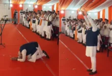 #PMModi, #SuvenduAdhikari, #WestBengal, #BengalPolitics, #MakhanlalSarkar, #BJPGovernment, #Kolkata, #PoliticalNews, #BreakingNews, #NationalPrastavana, #NarendraModi, #BJP,PM Modi Greeting Bengal Image, Bengal Oath Ceremony Photo, Makhanlal Sarkar Picture, Kolkata Brigade Parade Ground, BJP Swearing Ceremony,पीएम मोदी प्रणाम फोटो, बंगाल शपथ समारोह, माखनलाल सरकार तस्वीर, कोलकाता ब्रिगेड ग्राउंड, भाजपा सरकार समारोह,PM Modi Bengal, Suvendu Adhikari Oath Ceremony, Makhanlal Sarkar, BJP Government Bengal, Narendra Modi Emotional Moment, Kolkata Brigade Ground, West Bengal Politics, BJP Historic Victory, Bengal Cabinet, Political News India,पीएम मोदी बंगाल, सुवेंदु अधिकारी शपथ ग्रहण, माखनलाल सरकार, बंगाल भाजपा सरकार, नरेंद्र मोदी प्रणाम, कोलकाता ब्रिगेड ग्राउंड, पश्चिम बंगाल राजनीति, भाजपा ऐतिहासिक जीत, बंगाल कैबिनेट, राजनीतिक खबर हिंदी, राष्ट्रीय प्रस्तावना,