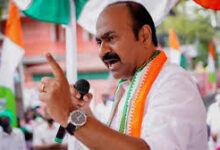VD Satheesan Image, Congress Press Conference, Kerala Chief Minister, Congress Leader, Kerala Political News, Government Formation Kerala, CM Announcement,वीडी सतीशन मुख्यमंत्री, केरल नए मुख्यमंत्री, कांग्रेस मुख्यमंत्री एलान, केरल राजनीति, कांग्रेस पार्टी खबर, वीडी सतीशन न्यूज, केरल सरकार गठन, केरल विधानसभा चुनाव 2026, कांग्रेस विधायक दल, केरल सीएम फेस, दक्षिण भारत राजनीति, ताजा राजनीतिक समाचार,V D Satheesan New CM, Kerala New Chief Minister, Congress Kerala CM Announcement, Kerala Politics, Congress Party News, VD Satheesan News, Kerala Government Formation, Kerala Election 2026, Congress Legislature Party, Kerala CM Face, South India Politics, Breaking Political News,#VDSatheesan, #KeralaCM, #Congress, #KeralaPolitics, #BreakingNews, #CongressParty, #KeralaNews, #PoliticalNews, #SouthIndiaPolitics, #KeralaElection2026, #NewChiefMinister,