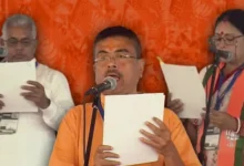 पश्चिम बंगाल कैबिनेट, सुवेंदु अधिकारी सरकार, दिलीप घोष मंत्री, अग्निमित्रा पॉल मंत्री, निसिथ प्रमाणिक, अशोक कीर्तनिया, खुदीराम टुडू, बंगाल राजनीति, कोलकाता शपथ ग्रहण, बीजेपी सरकार बंगाल, राष्ट्रीय प्रस्तावना,West Bengal Cabinet, Suvendu Adhikari CM, Dilip Ghosh Minister, Agnimitra Paul Minister, Nisith Pramanik, Ashok Kirtaniya, Khudiram Tudu, Bengal Politics, Kolkata Oath Ceremony, BJP Government Bengal, National Prastavana,बंगाल शपथ ग्रहण फोटो, सुवेंदु अधिकारी कैबिनेट, मंत्री सूची बंगाल, कोलकाता समारोह दृश्य, दिलीप घोष कार्यक्रमWest Bengal Oath Ceremony Photo, Suvendu Adhikari Cabinet, Ministers List Bengal, Kolkata Event Image, Dilip Ghosh Ceremony,#WestBengal, #SuvenduAdhikari, #DilipGhosh, #AgnimitraPaul, #NisithPramanik, #BengalPolitics, #Cabinet2026, #KolkataNews, #BreakingNews, #PoliticalNews, #NationalPrastavana, #BJP,