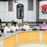लखनऊ नगर निगम, जलकर सीवर कर विवाद, स्कूल टैक्स लखनऊ, महापौर सुषमा खर्कवाल, नगर आयुक्त गौरव कुमार, स्कूल कर आपत्ति, लखनऊ समाचार, नगर निगम बैठक, जलकल विभाग लखनऊ, स्कूल टैक्स पुनरीक्षण, उत्तर प्रदेश नगर निगम समाचार,Lucknow Municipal Corporation, Water Tax Dispute Lucknow, Sewer Tax Schools, Sushma Kharkwal Mayor, Gaurav Kumar Municipal Commissioner, School Tax Objection, Lucknow News, Nagar Nigam Meeting, Water Tax Revision Lucknow, UP Civic News,लखनऊ नगर निगम बैठक, स्कूल टैक्स विवाद, जलकर सीवर कर, महापौर बैठक, नगर आयुक्त निर्देश, जलकल विभाग, स्कूल कॉलेज कर निर्धारण,Lucknow Nagar Nigam meeting, School tax issue, Water sewer tax Lucknow, Mayor Sushma Kharkwal, Municipal Commissioner meeting, School tax revision, Civic administration Lucknow,#LucknowNews, #LucknowNagarNigam, #WaterTax, #SewerTax, #SchoolTax, #SushmaKharkwal, #GauravKumar, #UPNews, #MunicipalNews, #EducationNews, #CivicAdministration, #BreakingNews, #LucknowUpdates,