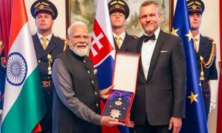 पीएम मोदी स्लोवाकिया सम्मान, स्लोवाकिया सर्वोच्च नागरिक सम्मान, ऑर्डर ऑफ द व्हाइट डबल क्रॉस, नरेंद्र मोदी अंतरराष्ट्रीय सम्मान, भारत स्लोवाकिया संबंध, एस जयशंकर बयान, राजनाथ सिंह बधाई, योगी आदित्यनाथ प्रतिक्रिया, ओम बिरला बयान, भारत की वैश्विक प्रतिष्ठा, अंतरराष्ट्रीय कूटनीति, प्रधानमंत्री मोदी समाचार, राष्ट्रीय राजनीति समाचार, नई दिल्ली समाचार,PM Modi Slovakia Honour, Order of the White Double Cross, Slovakia Highest Civilian Award, Narendra Modi International Award, India Slovakia Relations, S Jaishankar Statement, Rajnath Singh Reaction, Yogi Adityanath Congratulates PM, Om Birla Statement, Global Recognition of India, International Diplomacy, PM Modi News, Political News India, New Delhi News,नरेंद्र मोदी, स्लोवाकिया राष्ट्रपति, पीटर पेलेग्रिनी, अंतरराष्ट्रीय सम्मान, विदेश नीति, भारत स्लोवाकिया मित्रता, वैश्विक नेतृत्व, प्रधानमंत्री सम्मान समारोह, कूटनीतिक संबंध, राष्ट्रीय समाचार,पीएम मोदी, स्लोवाकिया सम्मान, ऑर्डर ऑफ द व्हाइट डबल क्रॉस, भारत स्लोवाकिया संबंध, एस जयशंकर, राजनाथ सिंह, योगी आदित्यनाथ, ओम बिरला, प्रधानमंत्री मोदी, वैश्विक कूटनीति, PM Modi, Slovakia Award, International Honour, India Global Influence, Diplomatic Relations, National Politics,पीएम मोदी, स्लोवाकिया सम्मान, ऑर्डर ऑफ द व्हाइट डबल क्रॉस, भारत स्लोवाकिया संबंध, एस जयशंकर, राजनाथ सिंह, योगी आदित्यनाथ, ओम बिरला, प्रधानमंत्री मोदी, वैश्विक कूटनीति, PM Modi, Slovakia Award, International Honour, India Global Influence, Diplomatic Relations, National Politics,