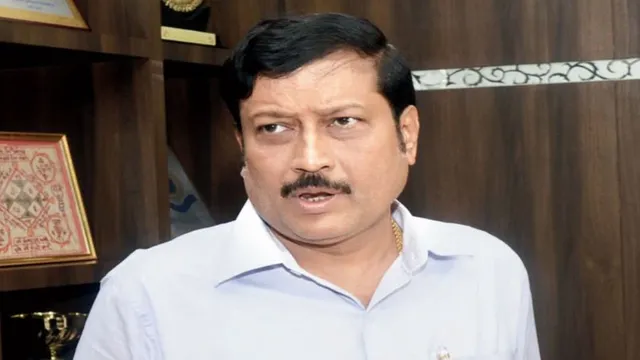 पश्चिम बंगाल टीएमसी नेता गिरफ्तार, सब्यसाची दत्ता गिरफ्तारी, टीएमसी भ्रष्टाचार मामला, पश्चिम बंगाल राजनीतिक खबर, TMC leader arrested West Bengal, Sabyasachi Dutta arrest news, extortion case TMC leader, Bidhannagar former mayor arrested, West Bengal corruption investigation, TMC political controversy, Abdul Alim Alraji arrest, Abhishek Banerjee CID summon, Kolkata political news, West Bengal latest political update, TMC news today,सब्यसाची दत्ता गिरफ्तारी पश्चिम बंगाल, Sabyasachi Dutta arrested West Bengal, टीएमसी नेता पर वसूली का आरोप, TMC leader extortion allegation, बिधाननगर पूर्व मेयर गिरफ्तार, Bidhannagar former mayor arrest case, अब्दुल अलीम अलराजी गिरफ्तारी, Abdul Alim Alraji arrest news, अभिषेक बनर्जी सीआईडी तलब, Abhishek Banerjee CID summon, पश्चिम बंगाल राजनीतिक विवाद, West Bengal political controversy,#WestBengalNews #TMC #SabyasachiDutta #AbhishekBanerjee #KolkataNews #PoliticalNews #WestBengalPolitics #BreakingNews #TMCNews #CIDInvestigation #Bidhannagar #BengalNews #IndiaPolitics #LatestNews #CorruptionCase,