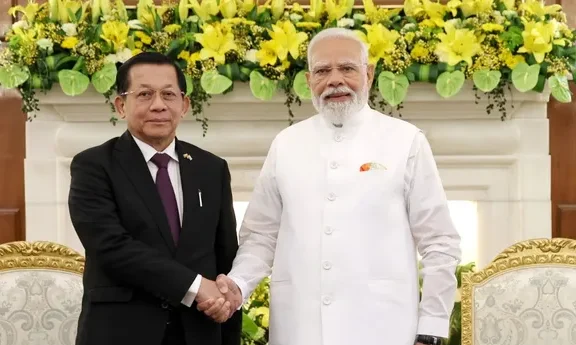 भारत म्यांमार संबंध, पीएम मोदी म्यांमार बैठक, मिन आंग ह्लाइंग भारत दौरा, भारत म्यांमार सीमा सुरक्षा, भारत म्यांमार व्यापार, म्यांमार राष्ट्रपति समाचार, नई दिल्ली कूटनीतिक बैठक, पूर्वोत्तर भारत सुरक्षा, आंग सान सू ची, भारत विदेश नीति, अंतरराष्ट्रीय समाचार, दक्षिण एशिया राजनीति, भारत म्यांमार सहयोग,India Myanmar Relations, PM Modi Myanmar Meeting, Min Aung Hlaing India Visit, India Myanmar Border Security, India Myanmar Trade, Myanmar President News, New Delhi Diplomatic Meeting, Northeast India Security, Aung San Suu Kyi News, India Foreign Policy, International News, South Asia Politics, India Myanmar Cooperation,नरेंद्र मोदी, मिन आंग ह्लाइंग, भारत म्यांमार संबंध, सीमा सुरक्षा, विदेश नीति, नई दिल्ली बैठक, व्यापार सहयोग, लोकतंत्र बहाली, अंतरराष्ट्रीय समाचार, म्यांमार,Narendra Modi, Min Aung Hlaing, India Myanmar Relations, Border Security, Foreign Policy, New Delhi Meeting, Trade Cooperation, Democracy Restoration, International News, Myanmar,#IndiaMyanmarRelations, #PMModi, #MinAungHlaing, #Myanmar, #ForeignPolicy, #BorderSecurity, #IndiaMyanmar, #Diplomacy, #InternationalNews, #SouthAsia, #TradeRelations, #StrategicPartnership, #AungSanSuuKyi, #GlobalPolitics, #BreakingNews, #NewDelhi,