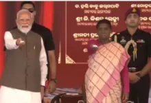 पीएम मोदी ओडिशा दौरा, राष्ट्रपति द्रौपदी मुर्मु जन्मदिन, पहाड़पुर गांव, ओडिशा विकास परियोजनाएं, 47600 करोड़ परियोजनाएं, प्रधानमंत्री नरेंद्र मोदी, ओडिशा सरकार 2 साल, मयूरभंज समाचार, रायरंगपुर जनसभा, ओडिशा राजनीति, विकास की धारा ओडिशा सारा, केंद्र सरकार परियोजनाएं, जनजातीय विकास, ओडिशा बड़ी खबर, राष्ट्रीय समाचार,PM Modi Odisha Visit, Droupadi Murmu Birthday, Pahadpur Village Visit, Odisha Development Projects, Rs 47600 Crore Projects, Narendra Modi News, Odisha Government 2 Years, Mayurbhanj News, Rairangpur Rally, Odisha Politics, Vikas Ki Dhara Odisha Sara, Tribal Development India, PM Modi Projects, Odisha Latest News, National News India,पीएम मोदी, द्रौपदी मुर्मु, पहाड़पुर गांव, मयूरभंज, ओडिशा परियोजनाएं, रायरंगपुर, मुख्यमंत्री मोहन माझी, विकास परियोजना, जनजातीय क्षेत्र, ओडिशा समाचार,PM Modi, Droupadi Murmu, Pahadpur Village, Mayurbhanj, Odisha Projects, Rairangpur, Mohan Majhi, Development Projects, Tribal Area, Odisha News,#PMModi, #DroupadiMurmu, #OdishaNews, #PMModiOdishaVisit, #Mayurbhanj, #Rairangpur, #OdishaDevelopment, #DevelopmentProjects, #NarendraModi, #PresidentMurmu, #TribalDevelopment, #OdishaGovernment, #IndiaNews, #BreakingNews, #NationalNews, #PoliticalNews, #InfrastructureDevelopment, #Odisha2026,#LatestNews,