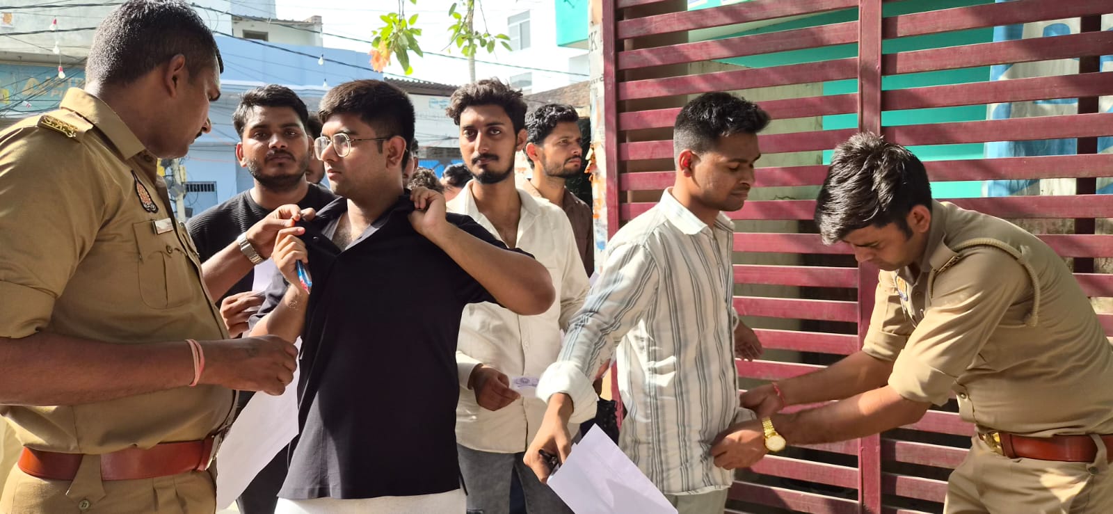 UP Police Exam 2026, यूपी पुलिस भर्ती परीक्षा 2026, यूपी पुलिस सिपाही भर्ती, यूपी पुलिस कॉन्स्टेबल परीक्षा, यूपी पुलिस भर्ती परीक्षा लाइव, पुलिस भर्ती परीक्षा लखनऊ, योगी आदित्यनाथ, उत्तर प्रदेश पुलिस भर्ती एवं प्रोन्नति बोर्ड, हाथरस पुलिस भर्ती परीक्षा, मथुरा परीक्षा केंद्र, मुरादाबाद पुलिस परीक्षा, अमरोहा भर्ती परीक्षा, देवरिया परीक्षा केंद्र, अलीगढ़ पुलिस भर्ती, उत्तर प्रदेश भर्ती समाचार,UP Police Exam 2026, UP Police Constable Exam 2026, UP Police Recruitment Exam, UP Constable Recruitment 2026, UPPRPB Exam 2026, UP Police Written Exam, UP Police Vacancy 2026, UP Police Admit Card 2026, UP Police Exam Live Updates, Uttar Pradesh Police Recruitment, Constable Recruitment Exam Uttar Pradesh, Yogi Adityanath News, Lucknow Recruitment News,यूपी पुलिस परीक्षा केंद्र, यूपी पुलिस भर्ती परीक्षा अभ्यर्थी, बायोमैट्रिक सत्यापन, पुलिस भर्ती परीक्षा सुरक्षा जांच, हाथरस परीक्षा केंद्र, मुरादाबाद अभ्यर्थी, अमरोहा पुलिस भर्ती परीक्षा, देवरिया परीक्षा केंद्र, अलीगढ़ भर्ती परीक्षा, उत्तर प्रदेश पुलिस परीक्षा,UP Police Exam Center, UP Police Candidates, Biometric Verification Exam, Police Recruitment Security Check, Hathras Exam Center, Moradabad Candidates, Amroha Police Exam, Deoria Recruitment Center, Aligarh Police Exam, Uttar Pradesh Recruitment Test,#UPPoliceExam2026, #UPPoliceConstableExam, #UPPoliceRecruitment, #UPPoliceBharti, #UPPRPB, #YogiAdityanath, #LucknowNews, #PoliceRecruitment2026, #ConstableExam, #UttarPradeshNews, #HathrasNews, #MathuraNews, #MoradabadNews, #AmrohaNews, #DeoriaNews, #AligarhNews, #GovernmentJobs, #SarkariNaukri, #PoliceBhartiNews, #UPNews,