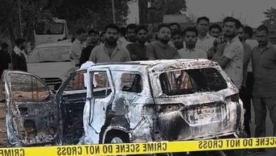 #ChhattisgarhNews, #KoriyaNews, #LallaSingh, #BJPLeader, #BreakingNews, #CrimeNews, #SandMining, #MiningMafia, #PoliticalNews, #Sonhat, #FortunerFire, #PoliceInvestigation, #LatestNews, #HindiNews, #TrendingNews, #KoriyaUpdate, #BharatSingh, #CrimeAlert, #TopNews,Koriya BJP Leader Murder, Lalla Singh Burnt Alive, Chhattisgarh Sand Mining Dispute, Sonhat Violence News, Koriya Breaking News, BJP Leader Death News, Mining Mafia Clash Chhattisgarh, Latest Crime News India, Political Violence News,घटनास्थल फोटो, जली हुई फॉर्च्यूनर, पुलिस जांच, भाजपा नेता लल्ला सिंह, कोरिया हिंसा, रेत खनन विवाद तस्वीर, पुलिस बल तैनात,Koriya News, Chhattisgarh News, BJP Leader Murder, Lalla Singh Murder Case, Bharat Singh Geharwar, Sand Mining Dispute, Illegal Sand Mining, Sonhat News, Navgai Village Incident, Fortuner Burnt Case, Political Murder Chhattisgarh, Crime News Koriya, Mining Mafia Clash, BJP Leader Burnt Alive,कोरिया समाचार, छत्तीसगढ़ समाचार, भाजपा नेता हत्या, लल्ला सिंह हत्या, भरत सिंह गहरवार, रेत खनन विवाद, अवैध रेत कारोबार, सोनहत समाचार, नवगई गांव घटना, फॉर्च्यूनर में आग, भाजपा नेता जिंदा जलाया, छत्तीसगढ़ अपराध समाचार, कोरिया जिला क्राइम न्यूज, राजनीतिक हत्या, खनन माफिया विवाद,