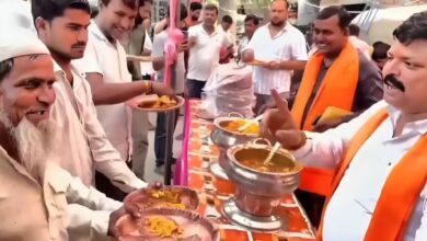 लवकुश ओझा, लवकुश ओझा वायरल वीडियो, जय श्रीराम प्रसाद विवाद, सिद्धार्थनगर समाचार, डुमरियागंज खबर, भाजपा नेता वीडियो, मुस्लिम व्यक्ति जय श्रीराम, यूपी राजनीति समाचार, सिद्धार्थनगर वायरल वीडियो, भंडारा विवाद,Lavkush Ojha Viral Video, Jai Shri Ram slogan controversy, Siddharthnagar News, Dumariyaganj BJP Leader, UP Political News, Viral Video Uttar Pradesh, BJP Leader Lavkush Ojha, Muslim man Jai Shri Ram slogan, Siddharthnagar Viral News, Bhandara controversy,लवकुश ओझा फोटो, सिद्धार्थनगर भाजपा नेता, वायरल वीडियो, जय श्रीराम नारा, भंडारा कार्यक्रम, डुमरियागंज समाचार, ब्लॉक प्रमुख प्रतिनिधि, यूपी राजनीतिक खबर, सोशल मीडिया वायरल, भाजपा कार्यकर्ता,Lavkush Ojha Photo, BJP Leader Siddharthnagar, Viral Video News, Jai Shri Ram Slogan, Bhandara Event, Dumariyaganj News, Block Pramukh Representative, UP Politics, Social Media Viral, BJP Worker,Lavkush Ojha News, Siddharthnagar Viral Video, Jai Shri Ram Prasad Video, BJP Leader Viral Video, Dumariyaganj News Today, Uttar Pradesh Political News, Lavkush Ojha BJP, Muslim Man Jai Shri Ram, Viral News UP, Siddharthnagar Latest News,#LavkushOjha, #SiddharthnagarNews, #JaiShriRam, #ViralVideo, #UPNews, #BJPLeader, #Dumariyaganj, #PoliticalNews, #TrendingNews, #HindiNews, #SocialMediaViral, #UttarPradeshNews, #BreakingNews, #GoogleDiscover,