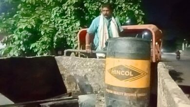 आगरा सड़क निर्माण विवाद, आगरा पीडब्ल्यूडी सड़क, आगरा समाचार, सड़क उखड़ने का मामला, भाजपा पार्षद राकेश कन्नौजिया, मुस्तफा क्वार्टर आगरा, पीडब्ल्यूडी भ्रष्टाचार, सड़क निर्माण में गड़बड़ी, उत्तर प्रदेश समाचार, आगरा नगर निगम, स्थानीय समाचार, सड़क गुणवत्ता विवाद,Agra Road Construction News, Agra PWD Road Issue, Road Damaged in Agra, BJP Councillor Protest Agra, Mustafa Quarter Agra News, PWD Corruption Case, Uttar Pradesh News, Agra Local News, Road Quality Issue, Public Protest Agra,आगरा में टूटी सड़क, पीडब्ल्यूडी सड़क विवाद, भाजपा पार्षद का विरोध, सड़क निर्माण में लापरवाही, आगरा स्थानीय खबर,आगरा, आगरा समाचार, पीडब्ल्यूडी, सड़क निर्माण, भाजपा पार्षद राकेश कन्नौजिया, मुस्तफा क्वार्टर, उत्तर प्रदेश, लोक निर्माण विभाग, सड़क घोटाला, निर्माण गुणवत्ता, स्थानीय प्रशासन, आगरा नगर निगम, जनता का विरोध, ठेकेदार, सड़क मरम्मत,#AgraNews, #PWD, #RoadConstruction, #Agra, #BJP, #RakeshKannaujia, #UttarPradesh, #LocalNews, #RoadQuality, #PublicProtest, #Infrastructure, #BreakingNews, #AgraCity, #Development, #UPNews,