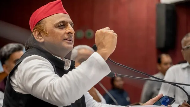 अखिलेश यादव, भाजपा विधायक टिकट कटेंगे, 225 विधायक टिकट कटेंगे, यूपी राजनीति, 2027 विधानसभा चुनाव, सपा प्रमुख अखिलेश यादव, नंद गोपाल नंदी, यूपीडा विवाद, भाजपा विधायक, उत्तर प्रदेश चुनाव, लखनऊ राजनीतिक खबर, अखिलेश यादव बयान, यूपी विधानसभा चुनाव 2027, भाजपा प्रत्याशी बदलाव, समाजवादी पार्टी समाचार,अखिलेश यादव, सपा प्रमुख, भाजपा विधायक, यूपी विधानसभा चुनाव, नंद गोपाल नंदी, यूपीडा, उत्तर प्रदेश राजनीति, लखनऊ समाचार, भाजपा टिकट वितरण, समाजवादी पार्टी, विधानसभा चुनाव 2027, राजनीतिक बयान, यूपी चुनाव, भाजपा सरकार, सपा समाचार,Akhilesh Yadav Photo, Samajwadi Party Chief, BJP MLAs UP, Uttar Pradesh Politics, Nand Gopal Nandi, UPEIDA Authority, UP Assembly Election, Lucknow News, BJP Candidate List, Political Statement, Uttar Pradesh Election 2027, BJP Government, SP Chief News, UP Political Update, Election News,#AkhileshYadav, #UPPolitics, #BJP, #SamajwadiParty, #UttarPradesh, #UPAssemblyElection2027, #LucknowNews, #NandGopalNandi, #UPEIDA, #PoliticalNews, #BJPMLA, #Election2027, #BreakingNews, #HindiNews, #GoogleDiscover, #UPNews, #AkhileshStatement, #BJPPolitics, #TrendingNews, #PoliticalUpdate,Akhilesh Yadav, BJP MLA Ticket Cut, BJP 225 MLAs, UP Politics, Uttar Pradesh Assembly Election 2027, Samajwadi Party News, Akhilesh Yadav Statement, Nand Gopal Nandi, UPEIDA News, BJP Candidate Change, UP Election News, Lucknow Political News, BJP MLAs Uttar Pradesh, Akhilesh vs BJP, Uttar Pradesh Politics,