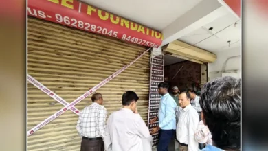 बरेली कोचिंग सेंटर सील, बरेली फायर सेफ्टी जांच, ओमेगा क्लासेस बरेली, बरेली प्रशासन कार्रवाई, कोचिंग सेंटर सील खबर, बरेली अग्निशमन विभाग, लखनऊ अग्निकांड के बाद कार्रवाई, बरेली विकास प्राधिकरण, फायर एनओसी जांच, उत्तर प्रदेश कोचिंग संस्थान खबर,Bareilly Coaching Centers Sealed, Omega Classes Bareilly News, Fire Safety Inspection Bareilly, Bareilly Administration Action, Coaching Institute Seal News, UP Fire Safety Drive, Bareilly Development Authority News, Coaching Centers Fire NOC, Lucknow Fire Accident Impact, Uttar Pradesh Coaching News,ओमेगा क्लासेस सील, बरेली में कोचिंग पर कार्रवाई, फायर सेफ्टी जांच बरेली, एडीएम अवनीश त्रिपाठी, एसपी मानुष पारीक, बरेली कोचिंग निरीक्षण, बीडीए कार्रवाई, अग्निशमन विभाग जांच, कोचिंग संस्थानों पर कार्रवाई,Omega Classes Sealed Photo, Bareilly Fire Safety Drive, Coaching Inspection Bareilly, ADM Avneesh Tripathi, SP Manush Pareek, BDA Action News, Fire Department Inspection, Coaching Institute Raid, UP Administration Action,#BareillyNews, #OmegaClasses, #FireSafety, #CoachingCenter, #LucknowFireAccident, #UPNews, #BareillyAdministration, #BDA, #FireNOC, #EducationNews, #BreakingNews, #GoogleDiscover, #UttarPradeshNews,
