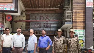 #LucknowFire, #AliganjFireIncident, #LucknowNews, #AllenCoaching, #LDAAction, #FireSafety, #UPNews, #CoachingCentre, #BreakingNews, #EducationNews, #LucknowAdministration, #FireNOC,Lucknow Fire Incident, Lucknow Coaching Sealed, Allen Coaching Centre Sealed, Gravity Coaching Action, LDA Action, Fire NOC, Lucknow News, Aliganj Fire Tragedy, Coaching Centre Safety Rules, Fire Safety Audit, Uttar Pradesh News, Education News, Administrative Action,लखनऊ अग्निकांड, लखनऊ कोचिंग सील, एलन कोचिंग सील, ग्रैविटी कोचिंग कार्रवाई, एलडीए कार्रवाई, फायर एनओसी, लखनऊ न्यूज, अलीगंज अग्निकांड, कोचिंग संस्थानों पर कार्रवाई, सुरक्षा मानक, लखनऊ विकास प्राधिकरण, उत्तर प्रदेश समाचार, शिक्षा समाचार, प्रशासनिक कार्रवाई,