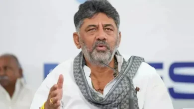 डीके शिवकुमार मंत्रालय विवाद, कर्नाटक कैबिनेट विवाद, कर्नाटक राजनीति 2026, कृष्णा बायरे गौड़ा दिल्ली शिकायत, KH मुनियप्पा नाराजगी, Karnataka cabinet crisis, DK Shivakumar government issues, Karnataka minister dissatisfaction, Bengaluru development department dispute, Congress internal conflict Karnataka, कर्नाटक मंत्री विवाद समाचार, बेंगलुरु विकास विभाग विवाद, कर्नाटक न्यूज आज, Karnataka political news Hindi, Delhi meeting Congress leaders Karnataka,डीके शिवकुमार सरकार विवाद, कर्नाटक मंत्री असंतोष, कैबिनेट बंटवारा विवाद, बेंगलुरु विकास विभाग, कांग्रेस आलाकमान बैठक, Karnataka political crisis, minister portfolio dispute Karnataka, DK Shivakumar cabinet tension, Krishna Byre Gowda Delhi visit, KH Muniyappa dissatisfaction, Karnataka government news update, internal rift Congress Karnataka, cabinet allocation issue Karnataka, Bengaluru politics news, Karnataka Hindi news update,