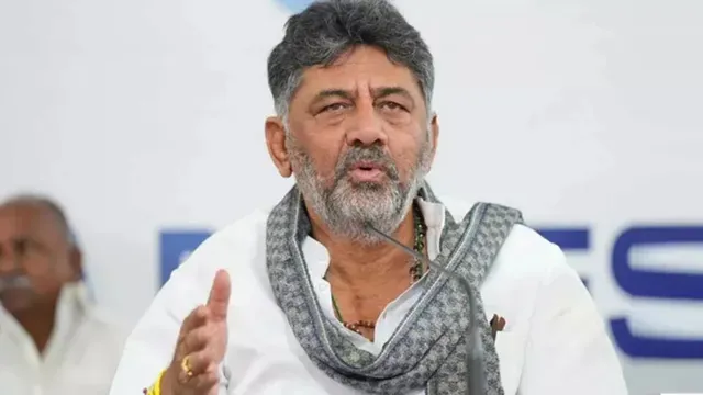 डीके शिवकुमार मंत्रालय विवाद, कर्नाटक कैबिनेट विवाद, कर्नाटक राजनीति 2026, कृष्णा बायरे गौड़ा दिल्ली शिकायत, KH मुनियप्पा नाराजगी, Karnataka cabinet crisis, DK Shivakumar government issues, Karnataka minister dissatisfaction, Bengaluru development department dispute, Congress internal conflict Karnataka, कर्नाटक मंत्री विवाद समाचार, बेंगलुरु विकास विभाग विवाद, कर्नाटक न्यूज आज, Karnataka political news Hindi, Delhi meeting Congress leaders Karnataka,डीके शिवकुमार सरकार विवाद, कर्नाटक मंत्री असंतोष, कैबिनेट बंटवारा विवाद, बेंगलुरु विकास विभाग, कांग्रेस आलाकमान बैठक, Karnataka political crisis, minister portfolio dispute Karnataka, DK Shivakumar cabinet tension, Krishna Byre Gowda Delhi visit, KH Muniyappa dissatisfaction, Karnataka government news update, internal rift Congress Karnataka, cabinet allocation issue Karnataka, Bengaluru politics news, Karnataka Hindi news update,