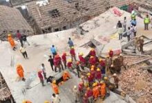 #KolkataNews, #TaratalaAccident, #WarehouseCollapse, #WestBengalNews, #BreakingNews, #RescueOperation, #ArmyRescue, #ConstructionAccident, #IndustrialDisaster, #IndiaNews,Taratala Warehouse Accident, Kolkata Building Collapse, Workers Rescue Operation, Army Rescue Mission, West Bengal Disaster Update,तारातल्ला गोदाम हादसा, कोलकाता बिल्डिंग गिरने की घटना, मजदूर रेस्क्यू ऑपरेशन, सेना बचाव अभियान, पश्चिम बंगाल दुर्घटना अपडेट,कोलकाता गोदाम हादसा, तारातल्ला हादसा, पश्चिम बंगाल दुर्घटना, गोदाम ढहने की घटना, मजदूर मलबे में दबे, कोलकाता ब्रेकिंग न्यूज, सेना रेस्क्यू ऑपरेशन, पश्चिम बंगाल समाचार, निर्माणाधीन इमारत हादसा, औद्योगिक दुर्घटना, दमकल विभाग, राहत एवं बचाव अभियान,Kolkata Warehouse Collapse, Taratala Accident, West Bengal News, Warehouse Shed Collapse, Workers Trapped Under Debris, Army Rescue Operation, Kolkata Breaking News, Industrial Accident India, Construction Site Collapse, Disaster Rescue Operation,