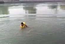 उटंगन नदी हादसा, आगरा नदी डूबने की घटना, फतेहाबाद बरना गांव हादसा, किशोरों की मौत आगरा, Uttar Pradesh drowning accident, Utangan river accident Fatehabad, Agra river drowning news, teenage drowning UP, Agra accident news Hindi, UP river accident 2026, बरना गांव उटंगन नदी, आगरा डूबने की खबर, Fatehabad accident news, Uttar Pradesh news drowning case, ग्रामीण रेस्क्यू नदी हादसा,आगरा उटंगन नदी हादसा, फतेहाबाद डूबने की घटना, बरना गांव किशोर हादसा, नदी में डूबने की खबर, उत्तर प्रदेश दुर्घटना समाचार, Agra Utangan river tragedy, Fatehabad drowning incident, UP teenage accident news, river drowning rescue UP, Agra news update Hindi, local river accident India, village drowning case Uttar Pradesh, emergency rescue river UP, postmortem drowning case Agra,