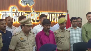 प्रयागराज हत्याकांड, प्रयागराज चारहरा हत्याकांड, वैश्य परिवार हत्याकांड, प्रयागराज हत्या खुलासा, साउथ मलाका हत्याकांड, प्रयागराज अपराध समाचार, वीरेंद्र वैश्य हत्या मामला, अभिषेक वैश्य, सनी गुप्ता गिरफ्तार, प्रयागराज पुलिस, उत्तर प्रदेश अपराध समाचार, परिवार हत्या केस, संपत्ति विवाद हत्या, गहनों के लालच में हत्या, प्रयागराज ब्रेकिंग न्यूज,Prayagraj Murder Case, Prayagraj Family Murder, Vaishya Family Murder Case, Prayagraj Crime News, South Malaka Murder Case, Four Murder Case Prayagraj, Sunny Gupta Arrested, Abhishek Vaishya Murder, Uttar Pradesh Crime News, Property Dispute Murder, Prayagraj Police Investigation, Family Killing Case, UP Breaking News, Murder Mystery Solved, Prayagraj Hatyakand,प्रयागराज हत्याकांड आरोपी, सनी गुप्ता गिरफ्तारी, वैश्य परिवार हत्या मामला, प्रयागराज पुलिस जांच, साउथ मलाका अपराध, चार लोगों की हत्या, संपत्ति विवाद, प्रयागराज क्राइम न्यूज, लोहे की रॉड बरामद, परिवार हत्याकांड,Prayagraj Murder Accused, Sunny Gupta Arrest, Vaishya Family Murder, Prayagraj Police Probe, South Malaka Crime Scene, Four People Murdered, Property Dispute Case, UP Crime Investigation, Iron Rod Recovered, Family Murder Mystery,#PrayagrajHatyakand #PrayagrajNews #CrimeNews #UPCrime #PrayagrajPolice #SouthMalaka #FamilyMurderCase #BreakingNews #UttarPradeshNews #MurderMystery #SunnyGupta #AbhishekVaishya #PropertyDispute #CrimeInvestigation #PrayagrajCrime #UPBreakingNews #HindiNews #GoogleDiscover #LatestNews #Prayagraj,