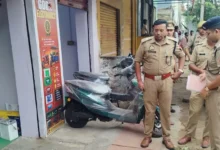बुलंदशहर हत्या कांड, बुलंदशहर क्राइम न्यूज, रोहताश हत्याकांड, गुलावठी गोलीकांड, हिस्ट्रीशीटर की हत्या, यूपी क्राइम न्यूज, बलवीर हत्याकांड रंजिश, बुलंदशहर पुलिस, एसएसपी दिनेश कुमार सिंह, इंस्पेक्टर धर्मेंद्र शर्मा, हापुड़ अपराध समाचार, गुलावठी समाचार, उत्तर प्रदेश अपराध, दिनदहाड़े हत्या, गैंगस्टर आरोपी हत्या,Bulandshahr Murder News, Rohtash Murder, Gulawathi Murder Case, UP Crime News Today, History Sheeter Killed, Bulandshahr Police Action, SSP Dinesh Kumar Singh, Pushpendra Arrested, Vipin Arrested, Hapur Crime Case, Uttar Pradesh Breaking News, Crime News Hindi, Bulandshahr Latest Update,#BulandshahrNews #BulandshahrCrime #RohtashMurder #UPCrimeNews #GulawathiNews #BreakingNews #CrimeNews #UttarPradeshNews #HapurNews #PoliceAction #HistorySheeter #MurderCase #HindiNews #GoogleDiscover #TrendingNews,Bulandshahr Murder News, Rohtash Murder Case, Gulawathi Crime News, Bulandshahr Crime News, UP Crime News, History Sheeter Murder, Rohtash Shot Dead, Hapur Crime News, Balveer Murder Case, Bulandshahr Police, SSP Dinesh Kumar Singh, Inspector Dharmendra Sharma, Uttar Pradesh Crime, Daylight Murder Case, Gangster Murder News,