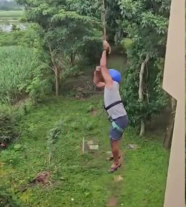कर्नाटक जिपलाइन हादसा, Karnataka Zipline Accident, दांदेली रिसॉर्ट हादसा, जिपलाइन दुर्घटना वीडियो, कारवार न्यूज, उत्तर कन्नड़ समाचार, एडवेंचर गेम हादसा, पर्यटन स्थल हादसा, कर्नाटक ब्रेकिंग न्यूज, वायरल वीडियो हादसा, रिसॉर्ट लापरवाही, जिपलाइन सुरक्षा, विजयपुरा युवक हादसा,Karnataka Zipline Accident, Dandeli Resort Accident, Zipline Crash Video, Karwar News, Uttara Kannada News, Adventure Activity Accident, Resort Safety Failure, Zipline Lock Break Accident, Karnataka Breaking News, Viral Accident Video, Dandeli Tourism News,Karnataka Zipline Accident Photo, Dandeli Resort Zipline, Zipline Ride Accident, Kuber Surpura Injury, Adventure Game Accident, Viral Accident Video,#Karnataka #ZiplineAccident #Dandeli #Karwar #AdventureAccident #ViralVideo #BreakingNews #KarnatakaNews #TourismNews #ResortAccident #कर्नाटक #जिपलाइनहादसा #दांदेली #हादसा #ब्रेकिंगन्यूज,Karnataka Zipline Accident Video, Dandeli Zipline Accident Today, Zipline Lock Broken News, Karwar Breaking News, Karnataka Resort Accident, Adventure Sports Accident India, Dandeli Tourism Latest News,