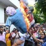 UP Mahila Congress Protest, Lucknow Congress Protest, Lucknow Political News, Uttar Pradesh Latest News, Kangana Ranaut Controversy, Prahlad Joshi Protest, Mamta Chaudhary Congress, UP Politics News, BJP Congress Conflict, Lucknow Breaking News, Women Congress Protest, Uttar Pradesh News Today,लखनऊ में महिला कांग्रेस का प्रदर्शन, ममता चौधरी पुतला दहन करती हुईं, कंगना रनौत विरोध प्रदर्शन, प्रहलाद जोशी के खिलाफ कांग्रेस प्रदर्शन, यूपी महिला कांग्रेस कार्यकर्ता,UP Mahila Congress Protest Lucknow, यूपी महिला कांग्रेस प्रदर्शन लखनऊ, Kangana Ranaut Gen Z controversy, कंगना रनौत बयान विवाद, Prahlad Joshi protest news, प्रहलाद जोशी विरोध प्रदर्शन, Mamta Chaudhary Congress protest, ममता चौधरी महिला कांग्रेस, Lucknow Congress latest news, उत्तर प्रदेश राजनीतिक खबर, लखनऊ हैदरगंज प्रदर्शन,UP Mahila Congress Protest in Lucknow, Mamta Chaudhary Congress Protest, Kangana Ranaut Effigy Burning Protest, Prahlad Joshi Protest Lucknow, Women Congress Workers Demonstration,#UPMahilaCongress #LucknowNews #UPPolitics #CongressProtest #KanganaRanaut #PrahladJoshi #UttarPradeshNews #LucknowBreakingNews #MahilaCongress #PoliticalNews #UPNews,