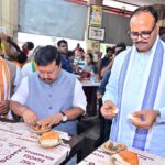 नितिन नबीन, शर्मा की चाय लखनऊ, भाजपा लखनऊ दौरा, यूपी 2027 चुनाव, भाजपा राष्ट्रीय अध्यक्ष, हनुमान सेतु मंदिर, लखनऊ राजनीति, भाजपा चुनाव रणनीति, उत्तर प्रदेश भाजपा, भाजपा कार्यकर्ता बैठक, लखनऊ समाचार, राजनीतिक खबर, लालबाग शर्मा चाय,Nitin Nabin, Sharma Tea Lucknow, BJP Lucknow Visit, UP Election 2027, BJP National President, Hanuman Setu Temple, Lucknow Political News, BJP Strategy, BJP Workers Meeting, Uttar Pradesh Politics, Lucknow News,नितिन नबीन फोटो, शर्मा की चाय, हनुमान सेतु मंदिर, भाजपा बैठक, लखनऊ भाजपा, बन मक्खन, भाजपा कार्यकर्ता, लखनऊ दौरा,Nitin Nabin Photo, Sharma Tea Stall Lucknow, Hanuman Setu Temple, BJP Meeting, Lucknow BJP, Bun Maska, BJP Workers, Lucknow Visit,नितिन नबीन, Sharma Ki Chai Lucknow, BJP Lucknow Visit, UP BJP News, Uttar Pradesh Politics, Hanuman Setu Temple, BJP Mission 2027, Lucknow News, Political News, BJP National President, लखनऊ, उत्तर प्रदेश, भाजपा, शर्मा की चाय, हनुमान सेतु मंदिर, नितिन नबीन, विधानसभा चुनाव 2027, राजनीतिक समाचार,#NitinNabin #SharmaKiChai #Lucknow #BJP #UPPolitics #Mission2027 #HanumanSetu #UttarPradesh #PoliticalNews #LucknowNews #BJPNews #GoogleDiscover #TrendingNews #Election2027 #BreakingNews