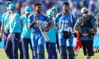 IND vs ENG 1st ODI, भारत इंग्लैंड वनडे, भारत बनाम इंग्लैंड, अक्षर पटेल, शुभमन गिल, इंग्लैंड क्रिकेट टीम, टीम इंडिया जीत, बर्मिंघम वनडे, क्रिकेट समाचार, वनडे सीरीज, भारत की जीत, खेल समाचार, क्रिकेट अपडेट, इंग्लैंड दौरा,IND vs ENG 1st ODI, India vs England ODI, Axar Patel Performance, Shubman Gill 80 Runs, India Beat England, England vs India Cricket, Birmingham ODI, Team India Win, Cricket News, ODI Series, India Cricket Team, Sports News,अक्षर पटेल प्लेयर ऑफ द मैच, भारत इंग्लैंड वनडे मैच, शुभमन गिल बल्लेबाजी, टीम इंडिया जीत, बर्मिंघम क्रिकेट स्टेडियम, वनडे क्रिकेट समाचार, इंग्लैंड दौरा,Axar Patel Player of Match, India vs England ODI Match, Shubman Gill Batting, Team India Victory, Birmingham Cricket Match, ODI Cricket News, England Tour,#INDvsENG, #IndiaVsEngland, #AxarPatel, #ShubmanGill, #TeamIndia, #CricketNews, #ODI, #BirminghamODI, #EnglandCricket, #IndianCricketTeam, #SportsNews, #CricketUpdate, #BCCI, #ODICricket, #IndiaWin