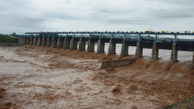 जम्मू कश्मीर मौसम अपडेट, जम्मू कश्मीर बारिश, जम्मू कश्मीर बाढ़, वैष्णो देवी यात्रा बंद, अमरनाथ यात्रा स्थगित, राजौरी पुंछ बारिश, जम्मू कश्मीर भूस्खलन, तवी नदी बाढ़, चिनाब नदी, जम्मू समाचार, कश्मीर समाचार, मौसम विभाग अलर्ट, राष्ट्रीय समाचार,Jammu Kashmir Weather Update, Jammu Kashmir Flood, Heavy Rain Jammu Kashmir, Vaishno Devi Yatra Suspended, Amarnath Yatra Update, Rajouri Poonch Flood, Jammu Kashmir Landslide, Tawi River Flood, Chenab River, Jammu News, Kashmir News, Weather Alert India, National News,Jammu Kashmir Rain, Flood Situation, Tawi River, Vaishno Devi Yatra, Amarnath Yatra, Rajouri Poonch, Landslide, Rescue Operation, Jammu Weather,जम्मू जिला, जम्मू कश्मीर, राजौरी जिला, पुंछ जिला, रियासी जिला, कटड़ा, वैष्णो देवी मंदिर, अमरनाथ यात्रा, मनोज सिन्हा, अमित शाह, तवी नदी, चिनाब नदी, मौसम समाचार, बाढ़ समाचार, राष्ट्रीय समाचार, Jammu District, Jammu Kashmir, Rajouri District, Poonch District, Reasi District, Katra, Vaishno Devi, Amarnath Yatra, Manoj Sinha, Amit Shah, Flood News, Weather Update,#JammuKashmir #JammuWeather #JammuFlood #VaishnoDevi #AmarnathYatra #HeavyRain #FloodAlert #Rajouri #Poonch #KashmirNews #WeatherUpdate #BreakingNews #GoogleDiscover #जम्मूकश्मीर #बाढ़ #बारिश #वैष्णोदेवी #अमरनाथयात्रा #मौसमसमाचार #राष्ट्रीयसमाचार,