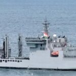 #IndianNavy #INSTrishul #PiracyAttempt #MaritimeSecurity #MARCOS #IndianOcean #GulfOfAden #DefenceNews #BreakingNews #IndiaNews #NavalOperation #AntiPiracy #GoogleDiscover,INS Trishul, Indian Navy Ship, Maritime Security, Sea Pirates, MARCOS, Gulf of Aden, Cargo Ship, Naval Operation, Defence Update,भारतीय नौसेना जहाज, INS त्रिशूल, समुद्री सुरक्षा, समुद्री डकैती, MARCOS, अदन की खाड़ी, मालवाहक जहाज, भारतीय क्रू सदस्य, रक्षा समाचार,भारतीय नौसेना, समुद्री डकैती, INS त्रिशूल, MARCOS कमांडो, समुद्री लुटेरे, अदन की खाड़ी, भारतीय नौसेना ऑपरेशन, मालवाहक जहाज, हिंद महासागर सुरक्षा, एंटी पाइरेसी मिशन, भारत रक्षा समाचार, नौसेना अभियान, राष्ट्रीय सुरक्षा समाचार,Indian Navy, Piracy Attempt, INS Trishul, MARCOS Commandos, Anti Piracy Operation, Gulf of Aden, Indian Navy Operation, MV Golden Arsenal, Maritime Security, Indian Ocean, Naval Mission, Defence News India, Sea Pirates Attack,