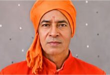 Unnao murder case, son kills father India, temple murder UP, axe attack crime, family dispute murder, Uttar Pradesh crime news, Unnao crime report, India violent crime, father son dispute, UP police case,उन्नाव हत्या कांड, बेटे ने पिता की हत्या, मंदिर में हत्या, यूपी क्राइम न्यूज, कुल्हाड़ी से हत्या, पारिवारिक विवाद, उन्नाव क्राइम न्यूज, औरास थाना, दर्दनाक घटना, यूपी अपराध समाचार, पिता पुत्र विवाद, मंदिर हत्या कांड,उन्नाव हत्या फोटो, मंदिर घटना, कुल्हाड़ी हमला, आरोपी बेटा, पिता की हत्या, गांव में दहशत, पुलिस जांच, यूपी क्राइम सीन,Unnao murder image, temple crime scene, axe attack photo, son arrested UP, father killing case, rural India crime, police investigation UP,Unnao murder news, यूपी क्राइम न्यूज, temple murder India, father son dispute, axe killing UP, Uttar Pradesh crime, shocking news India, village murder case, police investigation, breaking crime news, उन्नाव हत्या, मंदिर वारदात, पारिवारिक विवाद हत्या,#UnnaoMurder #UPCrime #CrimeNews #TempleMurder #ShockingNews #UPPolice #BreakingNews #IndiaNews #FatherSonDispute #AxeAttack #Violence #TrueCrime #GoogleDiscover #TrendingNews