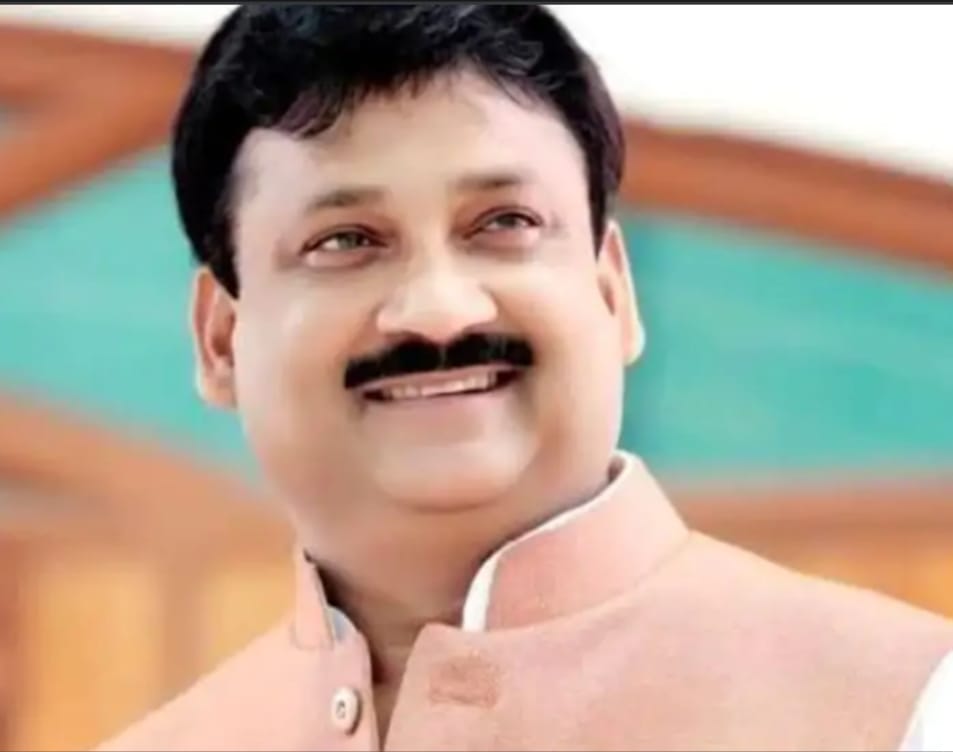 ईडी रेड झांसी, झांसी ईडी छापेमारी, दीप नारायण सिंह यादव खबर, सपा पूर्व विधायक ED Raid, दीप नारायण यादव मनी लॉन्ड्रिंग केस, लखनऊ ईडी कार्रवाई, यूपी ईडी रेड, आय से अधिक संपत्ति मामला, झांसी न्यूज आज, उत्तर प्रदेश क्राइम न्यूज, प्रवर्तन निदेशालय कार्रवाई, यूपी राजनीति खबर, समाजवादी पार्टी नेता खबर, गरौठा विधायक खबर,ED Raid Jhansi, ED Raid Lucknow, Deep Narayan Singh Yadav News, SP Former MLA ED Action, Money Laundering Case Uttar Pradesh, PMLA Case UP, Enforcement Directorate Raid, Jhansi Latest News, Lucknow Breaking News, Uttar Pradesh Crime News, Samajwadi Party Leader News, Income Tax Asset Case, Financial Investigation India,#EDRaid #JhansiNews #LucknowNews #DeepNarayanSinghYadav #MoneyLaunderingCase #PMLA #EnforcementDirectorate #UPNews #UttarPradeshNews #SamajwadiParty #PoliticalNews #CrimeNews,
