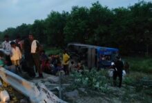 Agra Lucknow Expressway Accident, Unnao Road Accident, Bangarmau Accident News, Bus Car Collision Unnao, Uttar Pradesh Road Accident, Agra Lucknow Expressway News, Sant Kabir Nagar Family Accident, UP Expressway Accident, Unnao Breaking News, Bus Crash Uttar Pradesh, Ghanshyam Meena DM Unnao, SP Jai Prakash Singh, Devkhari Village Accident, Uttar Pradesh News,आगरा-लखनऊ एक्सप्रेस-वे फोटो, उन्नाव सड़क हादसा तस्वीरें, बस और कार की टक्कर, एक्सप्रेसवे दुर्घटना फोटो, उन्नाव एक्सीडेंट लाइव अपडेट, बांगरमऊ हादसा, संतकबीरनगर परिवार दुर्घटना, डीएम उन्नाव निरीक्षण, पुलिस राहत कार्य, उत्तर प्रदेश सड़क दुर्घटना,Agra Lucknow Expressway Photos, Unnao Accident Images, Bus Car Collision Pictures, UP Expressway Crash, Bangarmau Accident Photos, Road Accident Unnao, Uttar Pradesh Accident Images, Police Rescue Operation, DM Inspection Photos, Accident Scene Pictures,#AgraLucknowExpressway, #UnnaoAccident, #RoadAccident, #UPNews, #Bangarmau, #ExpresswayAccident, #BusAccident, #CarCrash, #BreakingNews, #UttarPradesh, #SantKabirNagar, #GhanshyamMeena, #JaiPrakashSingh, #GoogleDiscover, #HindiNews,