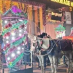 #AgraNews #UttarPradesh #AgraPolice #WeddingNews #Baraat #ValmikiSamaj #UPNews #BreakingNews #Fatehabad #HindiNews #GoogleDiscover #UPCrimeNews #AgraLatestNews,Agra News Today, Uttar Pradesh Breaking News, Agra Wedding Dispute, Valmiki Baraat News, UP Police News, Fatehabad Agra, Wedding Procession Controversy, Hindi News, Latest UP News,,आगरा बरात विवाद, वाल्मीकि समाज बरात, पुलिस सुरक्षा में बरात, दूल्हा घोड़ी पर, आगरा पुलिस, शादी समारोह विवाद,Agra Baraat Dispute, Valmiki Wedding Procession, Police Security Wedding, Groom On Horse, Agra Police, Wedding Controversy,Agra News, Agra Wedding Dispute, Valmiki Baraat Stopped, Uttar Pradesh News, Agra Police, Fatehabad Agra News, Wedding Procession Dispute, Police Security Wedding, UP Crime News, Agra Latest News,आगरा समाचार, Agra News, फतेहाबाद आगरा, वाल्मीकि बरात विवाद, बरात रोकने का मामला, उत्तर प्रदेश समाचार, यूपी पुलिस, आगरा पुलिस, शादी विवाद, ब्राह्मण बस्ती विवाद, गांव में तनाव, पुलिस सुरक्षा में शादी, आगरा लेटेस्ट न्यूज,