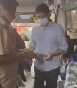 Karnataka Transport Minister, Byrathi Suresh, BMTC Bus, Bengaluru Bus News, Bus Conductor, Change Money Issue, Surprise Inspection, Auto Driver Overcharge, Karnataka Transport Department, Bengaluru News, Public Transport, Karnataka News, Transport Minister News, India News, Viral News,कर्नाटक परिवहन मंत्री बस में, BMTC बस, बेंगलुरु बस यात्रा, बस कंडक्टर, मंत्री का निरीक्षण, ऑटो रिक्शा, बायराथी सुरेश, सार्वजनिक परिवहन, कर्नाटक न्यूज, वायरल वीडियो,Byrathi Suresh Bus Inspection, BMTC Bus, Bengaluru Public Transport, Bus Conductor, Karnataka Minister, Auto Rickshaw Bengaluru, Surprise Inspection, Karnataka Transport, Bengaluru News, Viral Video,#Karnataka, #Bengaluru, #BMTC, #ByrathiSuresh, #TransportMinister, #PublicTransport, #BusConductor, #AutoRickshaw, #KarnatakaNews, #IndiaNews, #ViralNews, #BreakingNews, #TransportDepartment, #BengaluruNews, #HindiNews,कर्नाटक परिवहन मंत्री, बायराथी सुरेश, BMTC बस, बेंगलुरु बस समाचार, बस कंडक्टर, खुले पैसे विवाद, मंत्री का औचक निरीक्षण, ऑटो चालक अधिक किराया, कर्नाटक परिवहन विभाग, बेंगलुरु न्यूज, सार्वजनिक परिवहन, कर्नाटक समाचार, ट्रांसपोर्ट मंत्री, भारत समाचार, वायरल न्यूज,