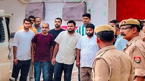 राम मंदिर चढ़ावा चोरी केस, राम मंदिर चोरी मामला, अयोध्या समाचार, कुलशेखर सिंह, फैजाबाद बार एसोसिएशन, सरकारी वकील, कानूनी सहायता, राम मंदिर चढ़ावा, अयोध्या कोर्ट, उत्तर प्रदेश समाचार, न्यायालय, विधिक सहायता, राष्ट्रीय समाचार, राम मंदिर न्यूज, अदालत समाचार,Ram Mandir Donation Theft Case, Ram Temple Donation Theft, Ayodhya News, Kulshekhar Singh, Faizabad Bar Association, Legal Aid, Government Lawyer, Ram Temple News, Ayodhya Court, Uttar Pradesh News, Court News, Judicial Proceedings, India News, #RamMandir #Ayodhya #RamMandirDonation #DonationTheft #LegalAid #CourtNews #AyodhyaNews #UPNews #BreakingNews #IndiaNews #KulshekharSingh #FaizabadBarAssociation #राममंदिर #अयोध्या #चढ़ावा_चोरी #उत्तरप्रदेश #कोर्ट_न्यूज #राष्ट्रीय_समाचार #ब्रेकिंग_न्यूज,Legal News,
