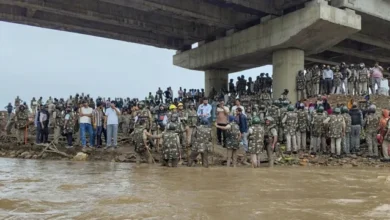 केन-बेतवा लिंक प्रोजेक्ट, केन-बेतवा परियोजना, छतरपुर आंदोलन, केन-बेतवा विरोध प्रदर्शन, मध्य प्रदेश समाचार, बुंदेलखंड परियोजना, विस्थापन विवाद, पुनर्वास, अमित भटनागर, दिव्या अहिरवार, आदित्य पटले, बराना नदी, पन्ना, छतरपुर न्यूज, भोपाल समाचार, नदी जोड़ो परियोजना, राष्ट्रीय समाचार,Ken Betwa Link Project, Ken Betwa Project Protest, Chhatarpur Protest, Madhya Pradesh News, Ken Betwa River Linking Project, Bundelkhand Project, Rehabilitation Issue, Displacement Protest, Amit Bhatnagar, Divya Ahirwar, Aditya Patle, Barana River, Panna News, Chhatarpur News, National News India,Ken Betwa Protest Photo, Chhatarpur Protest Image, Police Action, Ken Betwa Project, Barana River, Tribal Protest, Rehabilitation Protest, Madhya Pradesh News, Bundelkhand Project, Protest Site,केन-बेतवा लिंक प्रोजेक्ट, Ken Betwa Link Project News, Chhatarpur Protest Today, Ken Betwa Protest Latest News, Madhya Pradesh Breaking News, Bundelkhand River Linking Project, Rehabilitation Protest MP, Amit Bhatnagar News, Chhatarpur News Today, Ken Betwa Project Update,#KenBetwaLinkProject #KenBetwa #Chhatarpur #MadhyaPradesh #Bundelkhand #RiverLinkingProject #Protest #Rehabilitation #Displacement #PoliceAction #BreakingNews #NationalNews #भोपाल #छतरपुर #केनबेतवा #मध्यप्रदेश #बुंदेलखंड #राष्ट्रीय_प्रस्तावना #विरोध_प्रदर्शन #रीहैबिलिटेशन