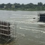 आगरा मेट्रो पुल, Agra Metro News, यमुना जलस्तर बढ़ा, आगरा मेट्रो ब्रिज निर्माण, यूपीएमआरसी, आगरा समाचार, यमुना बाढ़ अपडेट, आगरा विकास परियोजना, मेट्रो पुल निर्माण, उत्तर प्रदेश न्यूज, आगरा लेटेस्ट न्यूज,Agra Metro Bridge, Agra Metro News, Yamuna Water Level Rise, UPMRC News, Agra Metro Construction, Yamuna Flood Update, Uttar Pradesh News, Metro Project Update, Agra Development Project, India Infrastructure News,आगरा मेट्रो यमुना पुल, निर्माणाधीन मेट्रो पिलर, यमुना जलस्तर, यूपीएमआरसी टीम, आगरा मेट्रो प्रोजेक्ट, बाढ़ निगरानी,Agra Metro Yamuna Bridge, Metro Pillar Construction, Yamuna River Water Level, UPMRC Team, Agra Metro Project, CCTV Monitoring,#AgraMetro, #AgraNews, #YamunaRiver, #YamunaFlood, #UPMRC, #MetroProject, #InfrastructureNews, #UttarPradeshNews, #AgraDevelopment, #BreakingNews, #IndiaNews, #UPNews, #FloodAlert, #MetroUpdate, #SmartCityAgra,