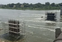 आगरा मेट्रो पुल, Agra Metro News, यमुना जलस्तर बढ़ा, आगरा मेट्रो ब्रिज निर्माण, यूपीएमआरसी, आगरा समाचार, यमुना बाढ़ अपडेट, आगरा विकास परियोजना, मेट्रो पुल निर्माण, उत्तर प्रदेश न्यूज, आगरा लेटेस्ट न्यूज,Agra Metro Bridge, Agra Metro News, Yamuna Water Level Rise, UPMRC News, Agra Metro Construction, Yamuna Flood Update, Uttar Pradesh News, Metro Project Update, Agra Development Project, India Infrastructure News,आगरा मेट्रो यमुना पुल, निर्माणाधीन मेट्रो पिलर, यमुना जलस्तर, यूपीएमआरसी टीम, आगरा मेट्रो प्रोजेक्ट, बाढ़ निगरानी,Agra Metro Yamuna Bridge, Metro Pillar Construction, Yamuna River Water Level, UPMRC Team, Agra Metro Project, CCTV Monitoring,#AgraMetro, #AgraNews, #YamunaRiver, #YamunaFlood, #UPMRC, #MetroProject, #InfrastructureNews, #UttarPradeshNews, #AgraDevelopment, #BreakingNews, #IndiaNews, #UPNews, #FloodAlert, #MetroUpdate, #SmartCityAgra,