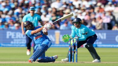 IND vs ENG तीसरा वनडे, भारत इंग्लैंड वनडे सीरीज 2026, रोहित शर्मा शतक, रोहित शर्मा 138 रन, बेन डकेट शतक, इंग्लैंड ने भारत को हराया, लॉर्ड्स वनडे मैच, भारत की हार, क्रिकेट समाचार, खेल समाचार, भारतीय क्रिकेट टीम, इंग्लैंड क्रिकेट टीम, वनडे सीरीज अपडेट, विराट कोहली 74 रन, शुभमन गिल 77 रन, सैम करन चार विकेट,IND vs ENG 3rd ODI, India vs England ODI Series 2026, Rohit Sharma Century, Rohit Sharma 138 Runs, Ben Duckett 142 Runs, England Beat India, Lord's ODI Match, India Cricket Team News, England Cricket Team News, ODI Series Result, Virat Kohli 74 Runs, Shubman Gill 77 Runs, Sam Curran Four Wickets, Cricket News Today,#INDvsENG #INDvsENG3rdODI #RohitSharma #BenDuckett #ViratKohli #ShubmanGill #EnglandCricket #IndianCricketTeam #CricketNews #ODICricket #LordsCricketGround #SportsNews #IndiaVsEnglandSeries,Rohit Sharma Century, India vs England 3rd ODI Match, Lord's Cricket Stadium, Ben Duckett Hundred, England Cricket Team Victory, Indian Cricket Team Players, Rohit Sharma Batting, Virat Kohli Batting, Sam Curran Bowling,