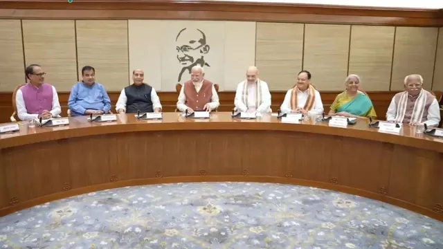 #ModiCabinet, #DelhiProject, #UPHighway, #DwarkaTunnel, #KanpurKabraiHighway, #InfrastructureNews, #NarendraModi, #AshwiniVaishnaw, #DelhiNews, #UPNews, #BusinessNews, #RoadProject, #IndiaInfrastructure, #NationalNews, #GoogleDiscover,Delhi tunnel construction, Dwarka Expressway tunnel, Kanpur Kabrai expressway, UP development project, road infrastructure India, transport corridor, economic corridor project, Delhi traffic solution, Bundelkhand connectivity, mega infrastructure project,दिल्ली टनल निर्माण, द्वारका एक्सप्रेसवे परियोजना, कानपुर कबरई एक्सप्रेसवे, यूपी सड़क विकास, मोदी सरकार परियोजना, केंद्रीय मंत्रिमंडल निर्णय, परिवहन अवसंरचना, आर्थिक गलियारा, बुंदेलखंड विकास, दिल्ली ट्रैफिक समाधान,Modi Cabinet decision, Delhi road project, UP highway project, Rs 14115 crore projects, Dwarka Tunnel project, Kanpur Kabrai Highway, NH 34 project, Delhi infrastructure news, Uttar Pradesh infrastructure project, Cabinet approval, Ashwini Vaishnaw news, Narendra Modi cabinet, India road projects, business news India,मोदी कैबिनेट का बड़ा फैसला, दिल्ली सड़क परियोजना, यूपी हाईवे परियोजना, 14115 करोड़ सड़क प्रोजेक्ट, द्वारका टनल, कानपुर कबरई हाईवे, दिल्ली यूपी इंफ्रास्ट्रक्चर, केंद्रीय कैबिनेट फैसला, सड़क विकास परियोजना, एनएच 34 हाईवे, उत्तर प्रदेश सड़क परियोजना, दिल्ली टनल प्रोजेक्ट, अश्विनी वैष्णव, नरेंद्र मोदी, नई दिल्ली, उत्तर प्रदेश, बिजनेस न्यूज,